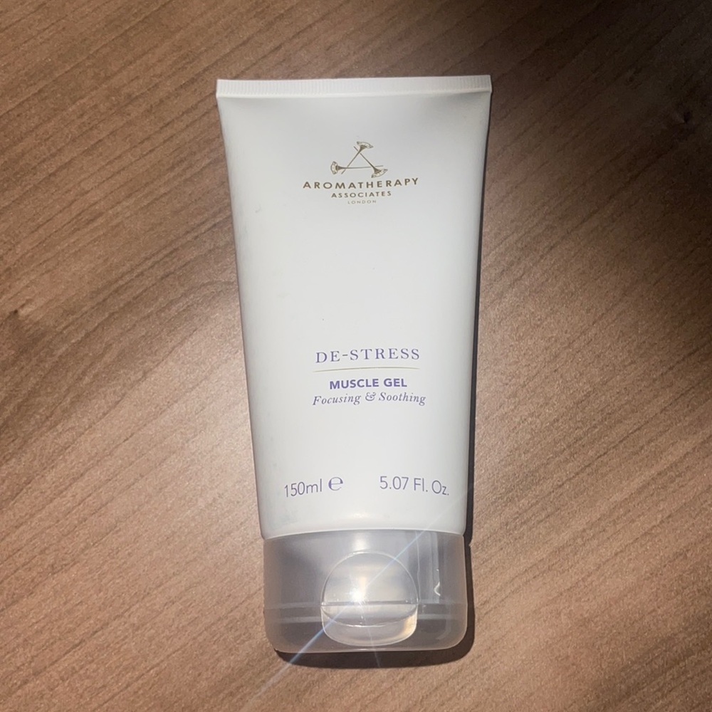 New - Aromatherapy Associates De-Stress Muscle Gel